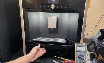 Ремонт Neff C17KS61N0 — устранение протечки